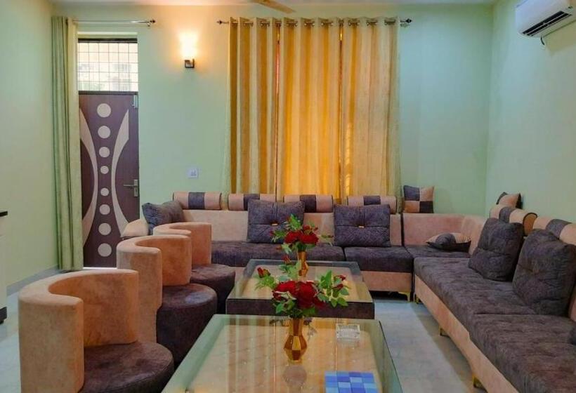 Отель Wedlock Farms   Events Venue