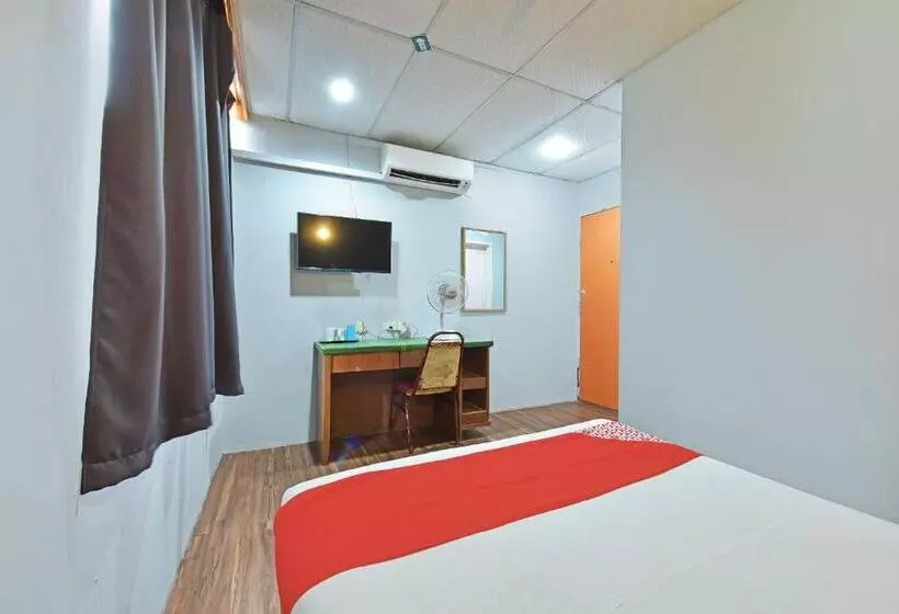 Oyo 90846 Hotel Akasia