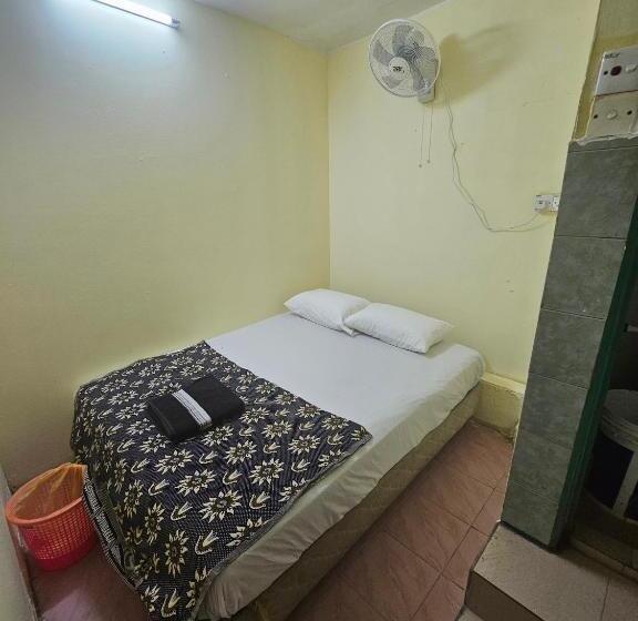 Oyo 90867 Hotel Bintang Inns