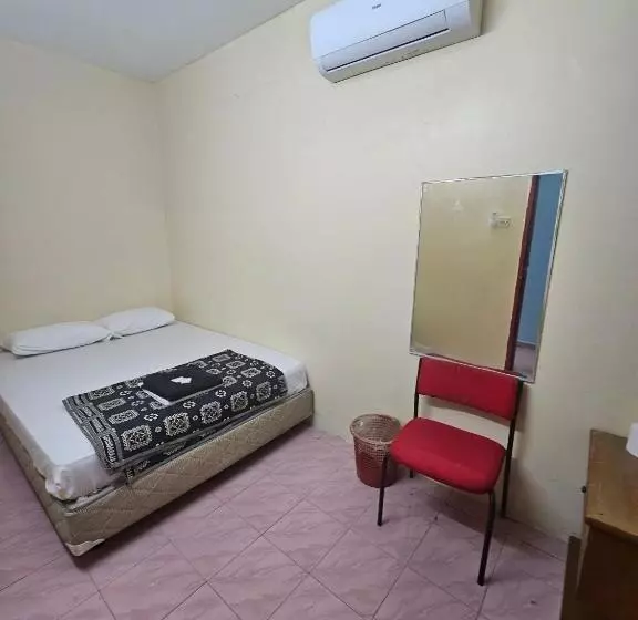 Oyo 90867 Hotel Bintang Inns