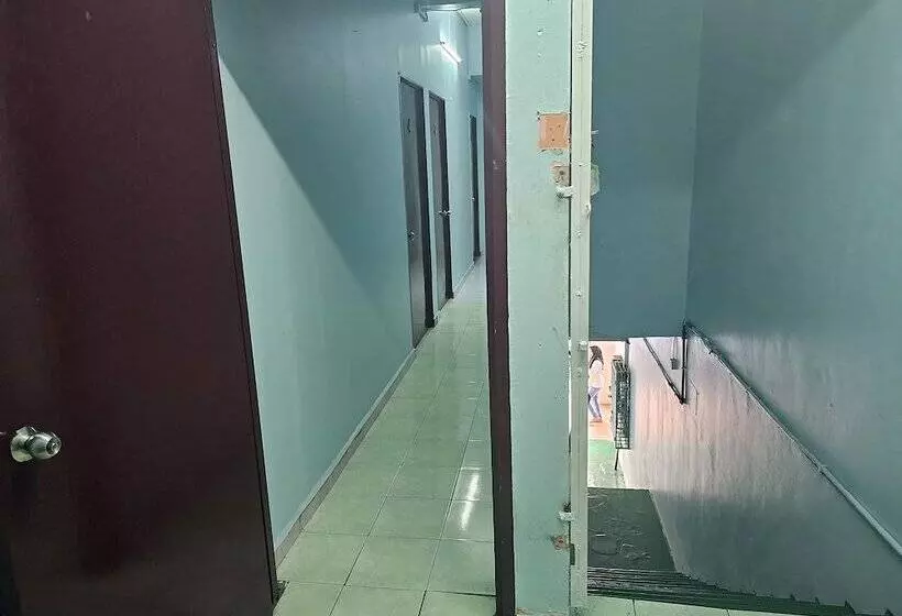 Oyo 90867 Hotel Bintang Inns