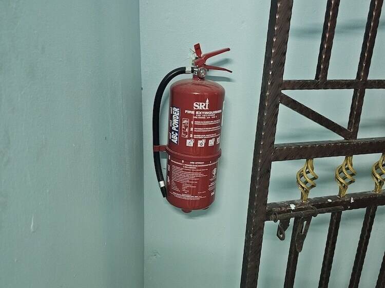 Oyo 90867 Hotel Bintang Inns