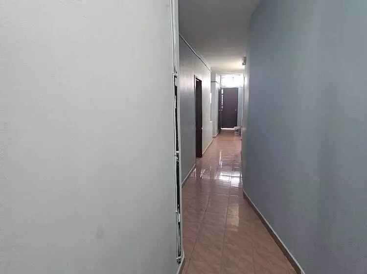 Oyo 90867 Hotel Bintang Inns