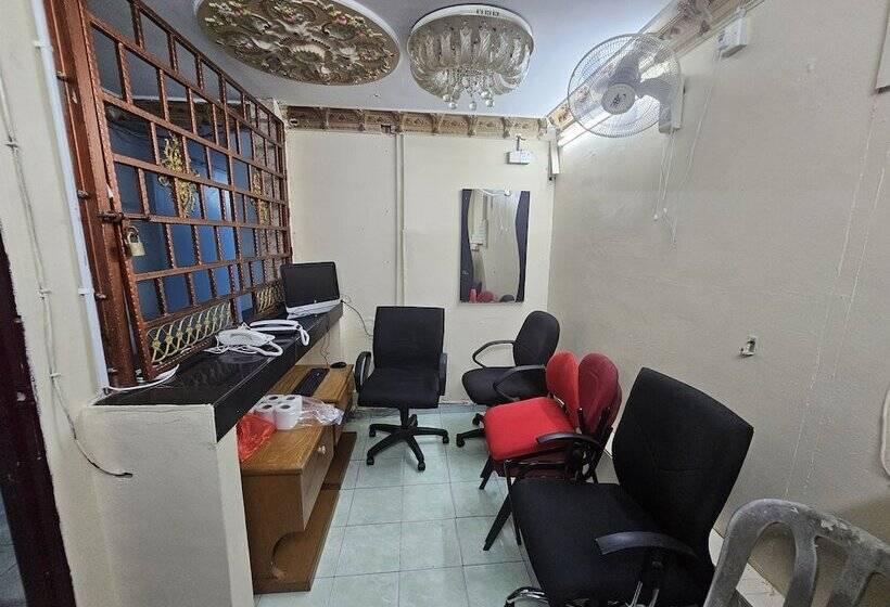 Oyo 90867 Hotel Bintang Inns