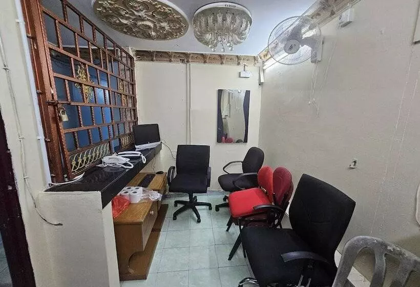 Oyo 90867 Hotel Bintang Inns