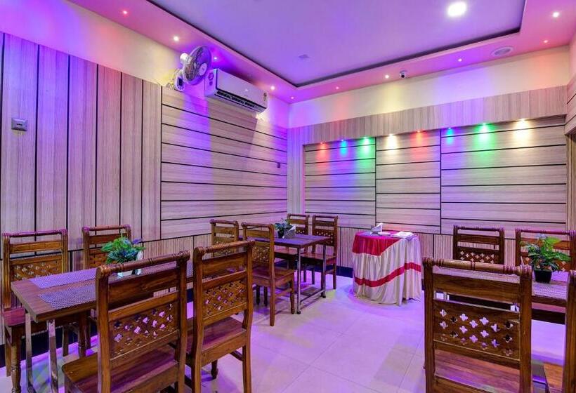 Oyo Flagship Hotel Mahal