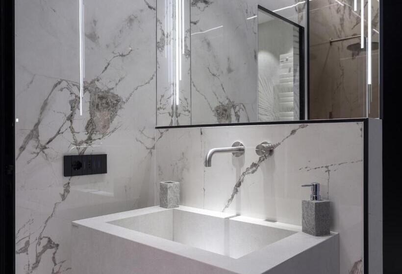 Пансион The Cave Suites Spa