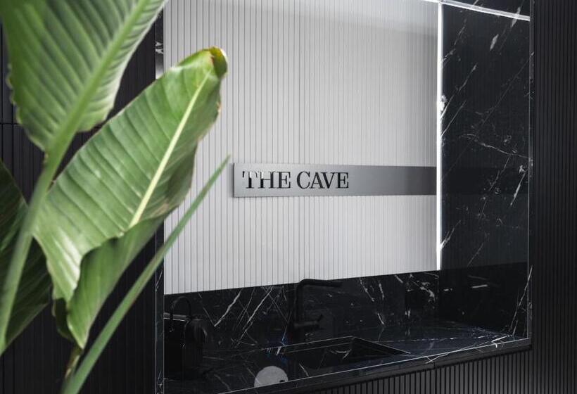 Пансион The Cave Suites Spa