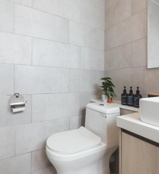 The Shore Kk By Perfect Host Borneo