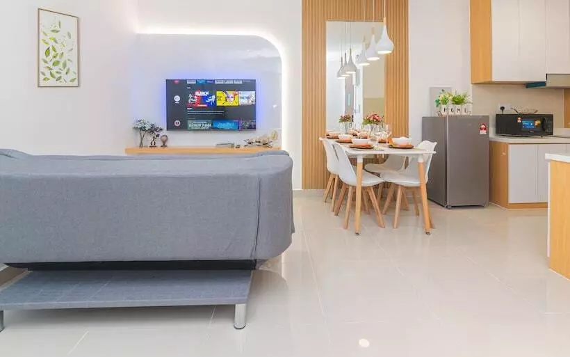 The Shore Kk By Perfect Host Borneo