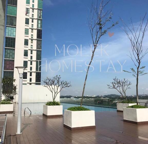 Evo Soho Studio Suites Bangi By Molek Homestay Pool Or City View
