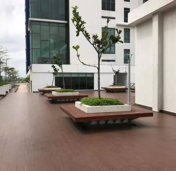 Evo Soho Studio Suites Bangi By Molek Homestay  Pool Or City View