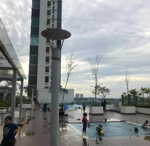 Evo Soho Studio Suites Bangi By Molek Homestay  Pool Or City View