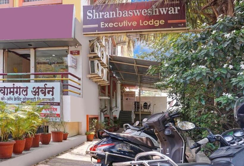 Hotelli Oyo Sharanbasweshwar Executive Lodge