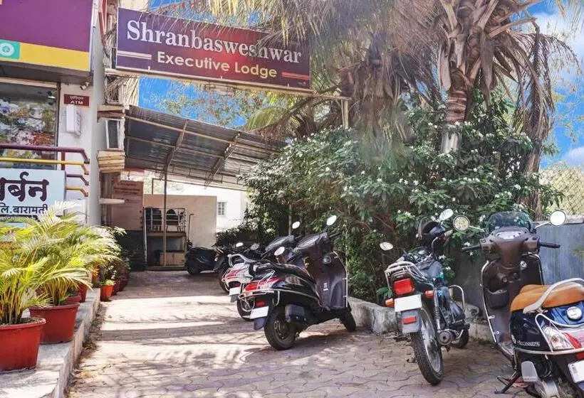 ホテル Oyo Sharanbasweshwar Executive Lodge
