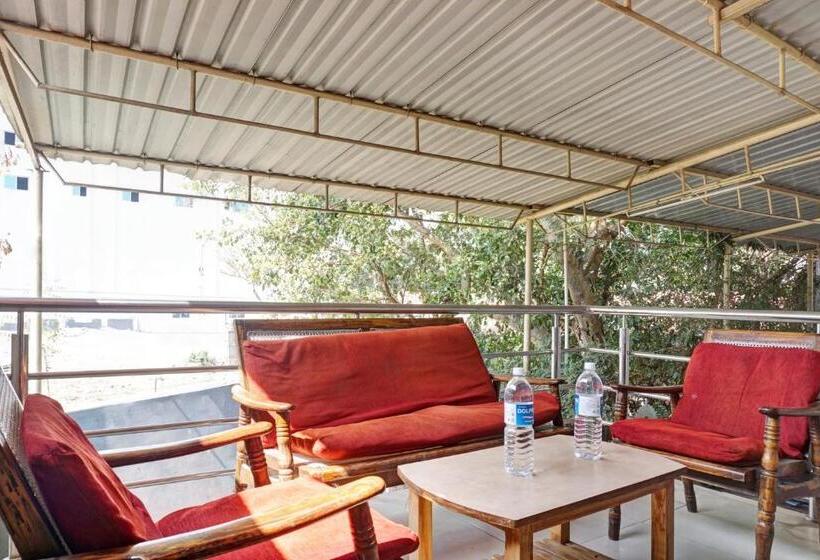 Hotelli Oyo Sharanbasweshwar Executive Lodge