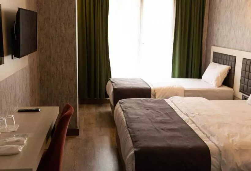 Otel 28