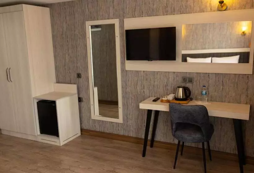 Otel 28