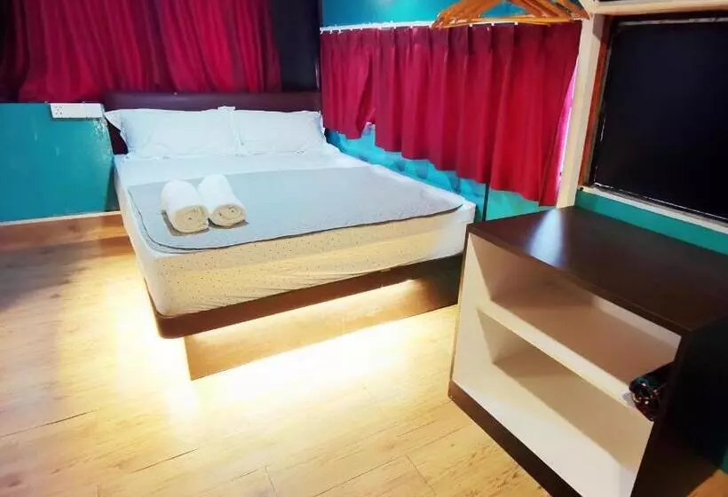 Pangkor Bus Resort By Besla