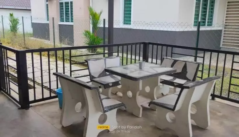 ペンション Homestay Di Jitra