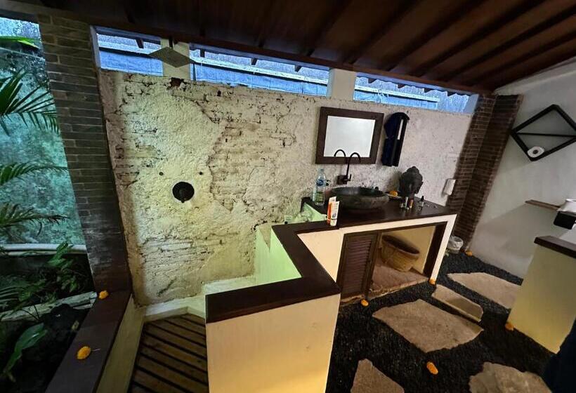 پانسیون My Secret Home