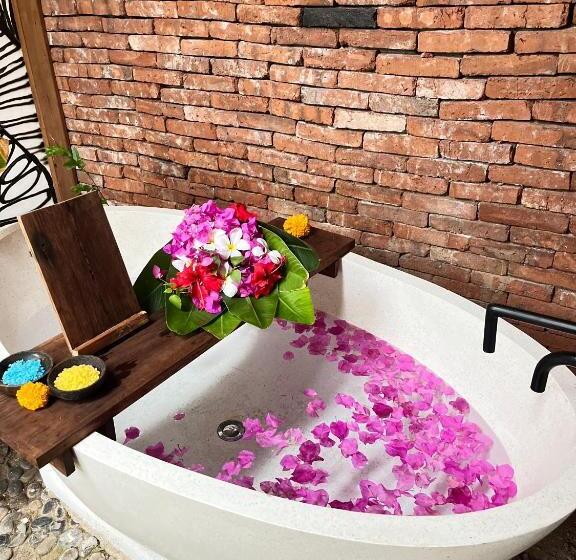 پانسیون My Secret Home