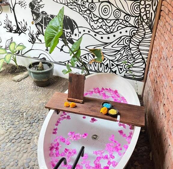 پانسیون My Secret Home