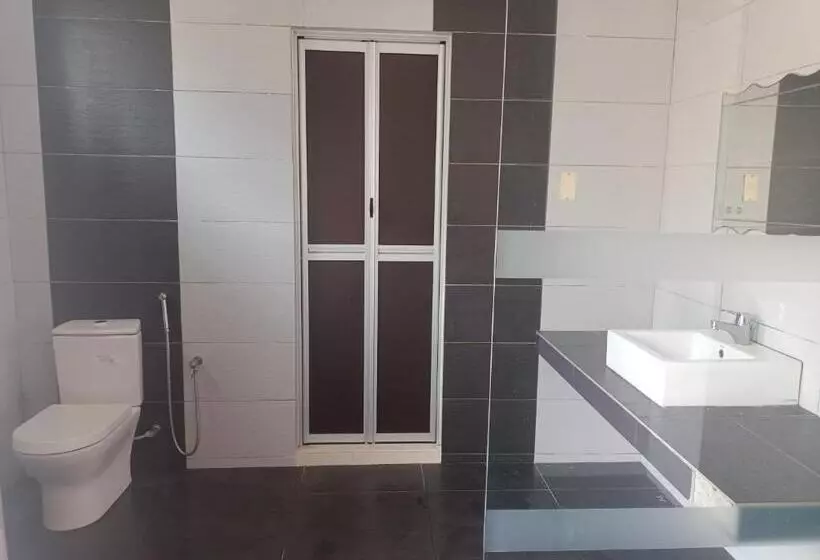 Majatalo Pro Qaseh Room Stay , Darulaman Lake Home