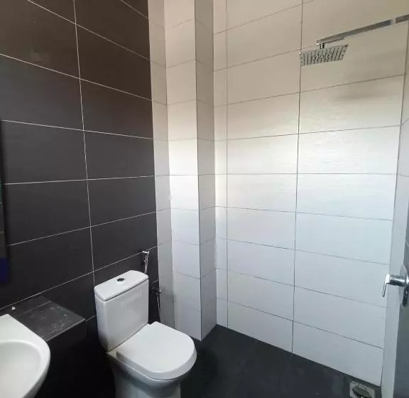 Majatalo Pro Qaseh Room Stay , Darulaman Lake Home