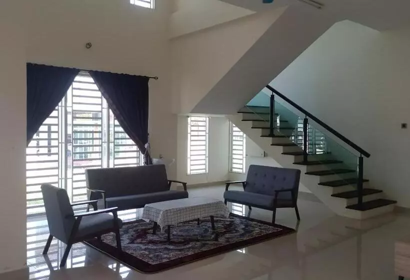 Majatalo Pro Qaseh Room Stay , Darulaman Lake Home