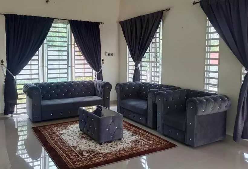 Majatalo Pro Qaseh Room Stay , Darulaman Lake Home
