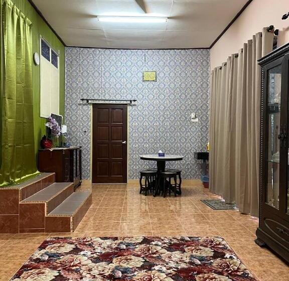 Пансион Roomstay Budget Kuala Terengganu Desa Chendering Private Bathroom