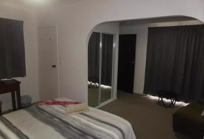 Majatalo The Edge Guest Rooms