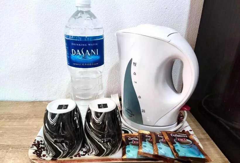 Lomakeskus Lata Bayu Chalet   Waterfall & River With Kids Pool