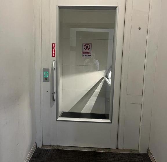 Smile Hotel Subang Airport