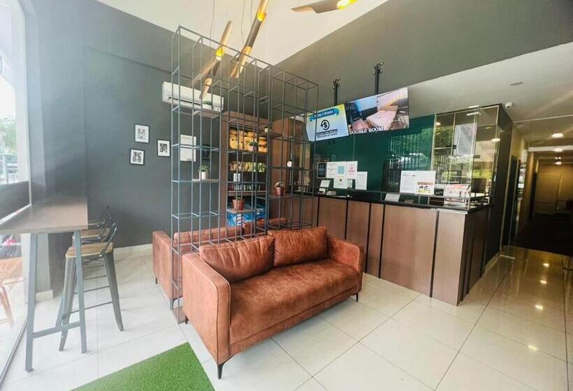 Smile Hotel Subang Airport