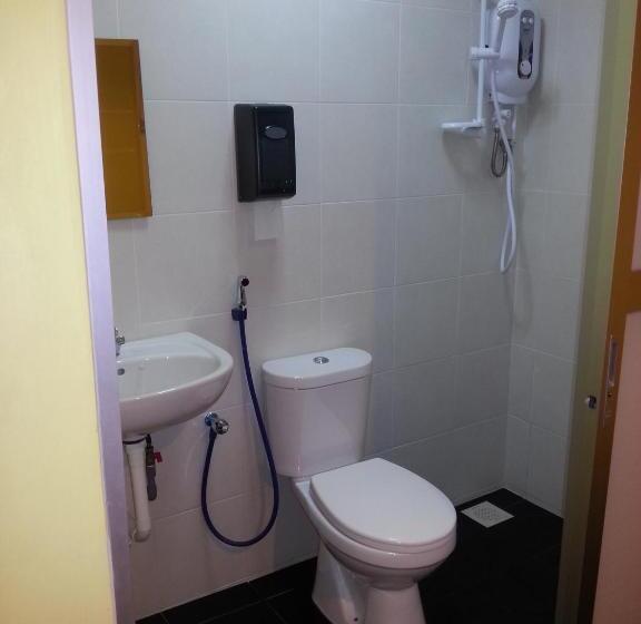 Albergue Fifty Seven Inn