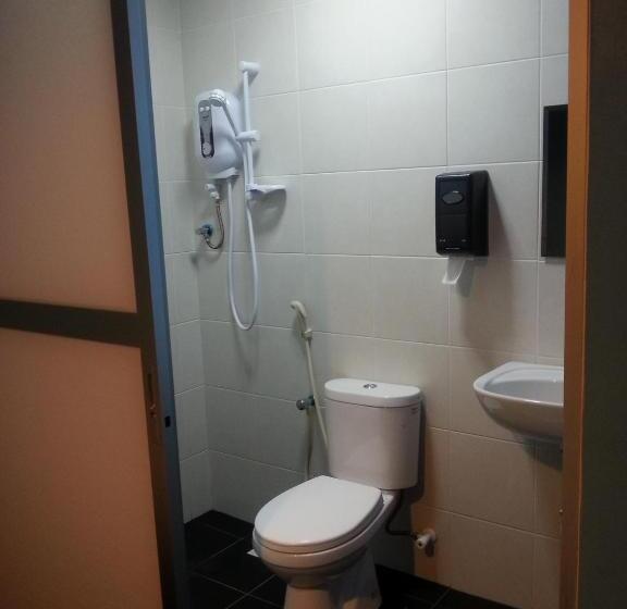 Albergue Fifty Seven Inn