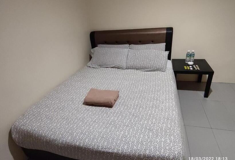 Albergue Fifty Seven Inn