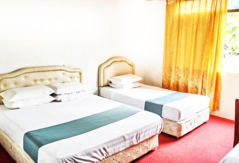 هاستل Plaza Inn