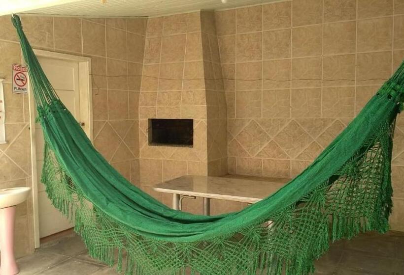 Hostel Pousada Pires