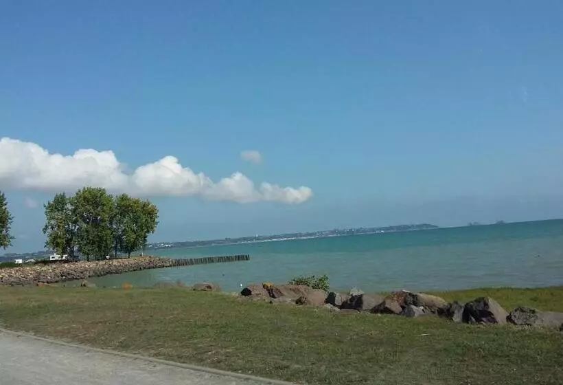 Aamiaismajoitus (B&B) A La Bonne Adresse