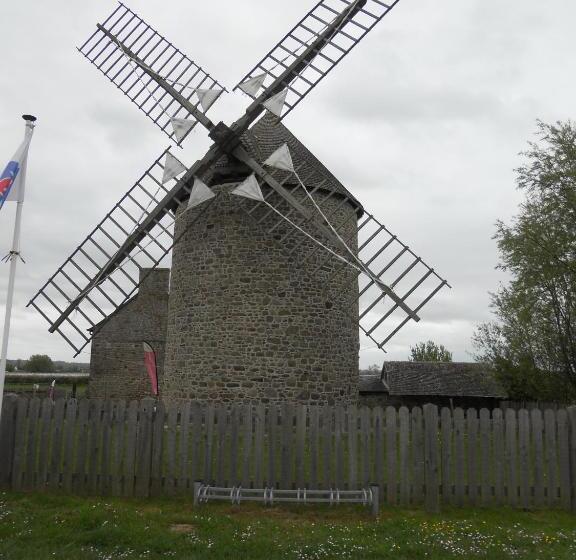 تختخواب و صبحانه A La Bonne Adresse