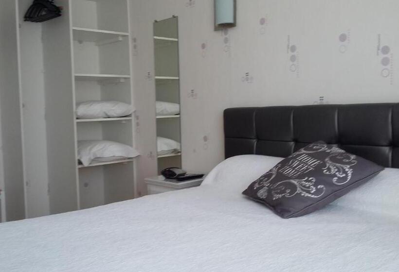 تختخواب و صبحانه A La Bonne Adresse