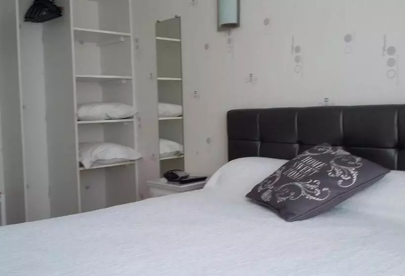 Aamiaismajoitus (B&B) A La Bonne Adresse