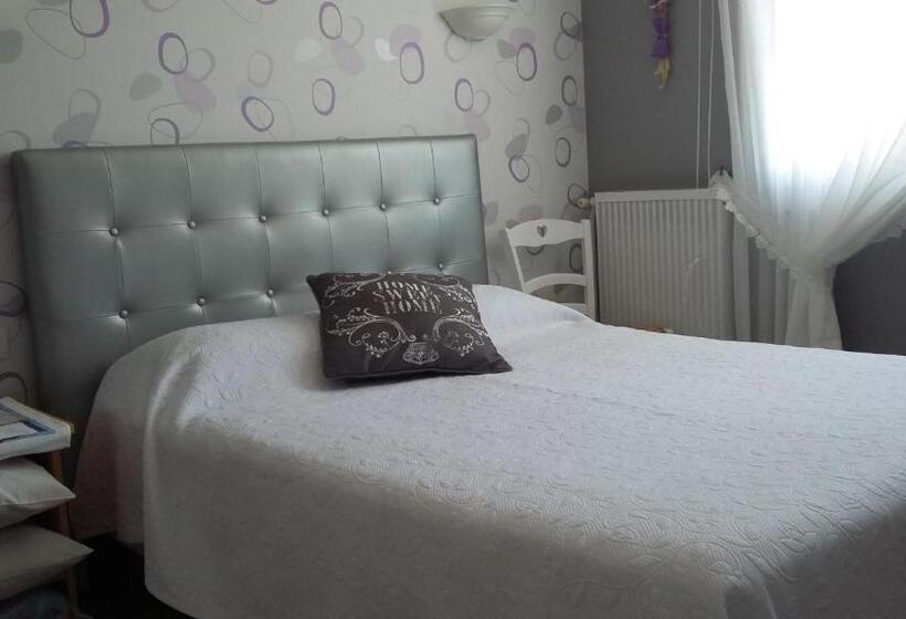 تختخواب و صبحانه A La Bonne Adresse