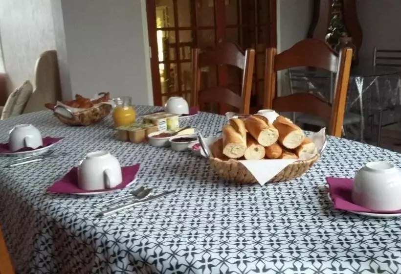 Aamiaismajoitus (B&B) A La Bonne Adresse