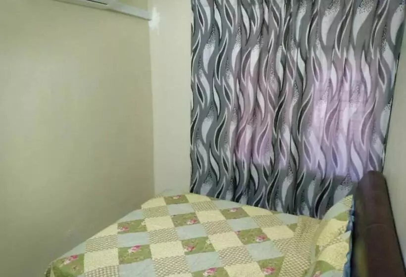 Aamiaismajoitus (B&B) Homestay Sejati