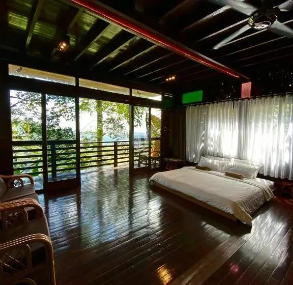 ベッドアンドブレックファースト Langit Rimba Resort