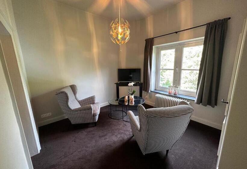 민박 Leyselebeke Castle